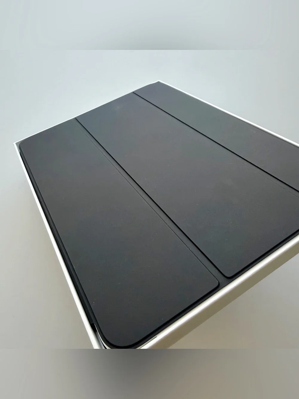 Apple iPad Pro 11 inch Smart Folio Black Protective Cover